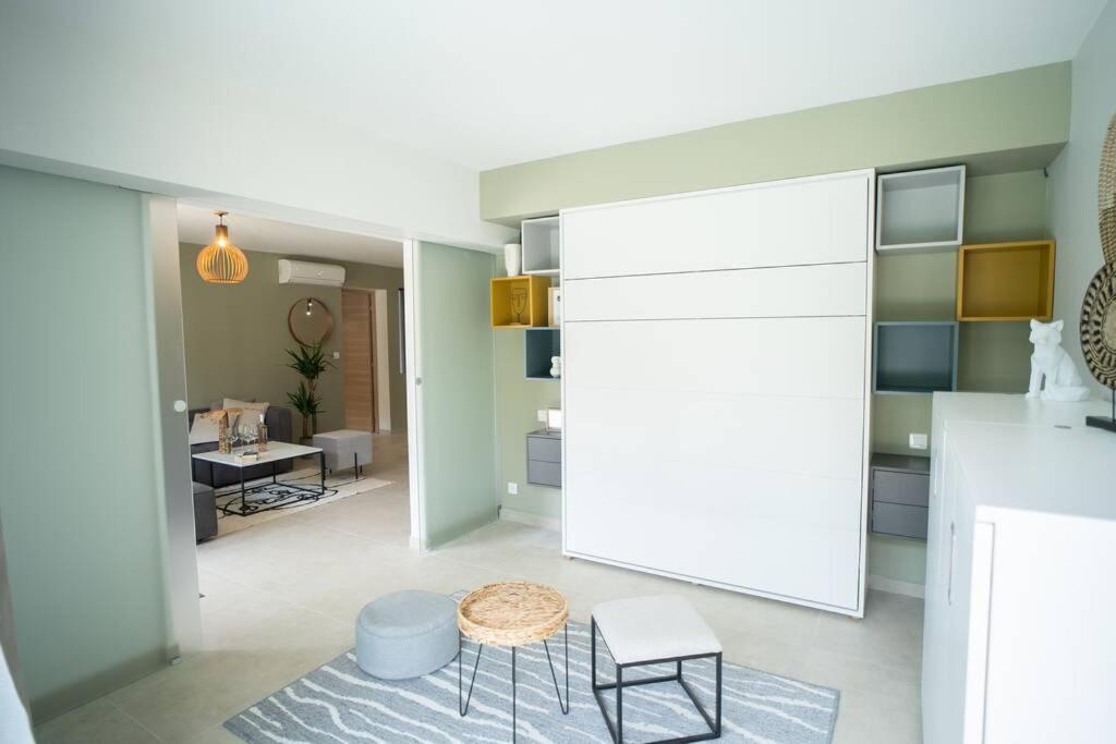 Rez De Villa De Charme-Piscine-3 Chambres 6 Pers Saint-Raphaël Eksteriør billede